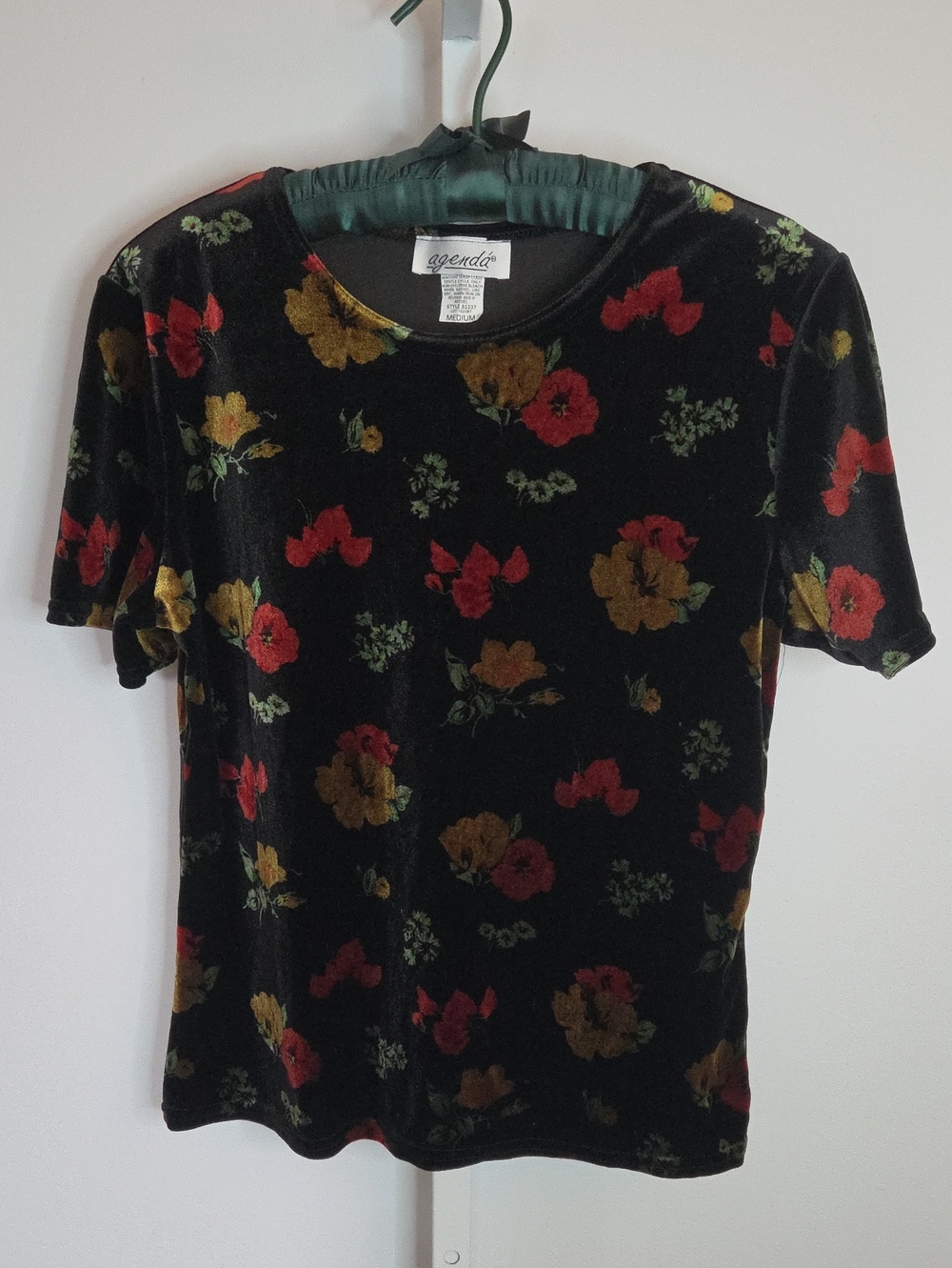 Vintage Agenda Black Velvet Floral Short Sleeve Top Medium 90s Whimsigoth